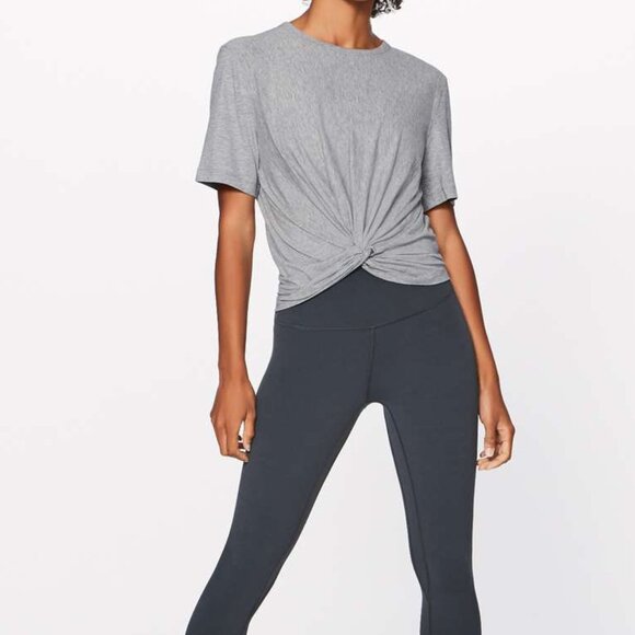 NEW Lululemon Crescent Tee Heathered Medium Grey size 6 - Picture 1 of 5